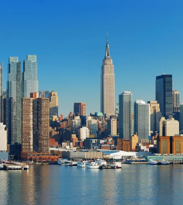 United States of America map and skyline representing major cities and landmarks